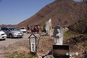 登山口