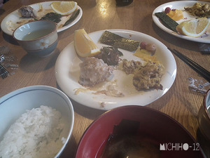 朝食